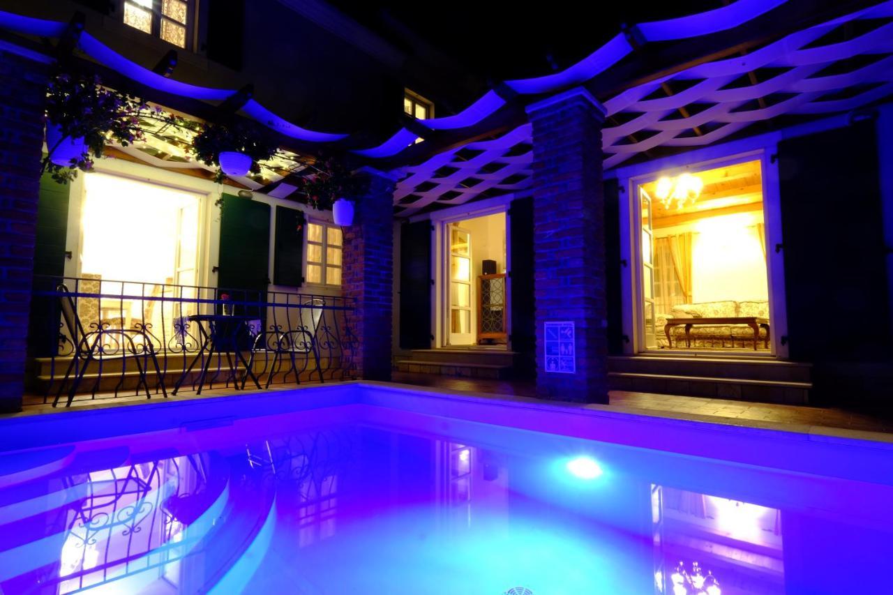 פורץ Luxury Villa Le Rose מראה חיצוני תמונה