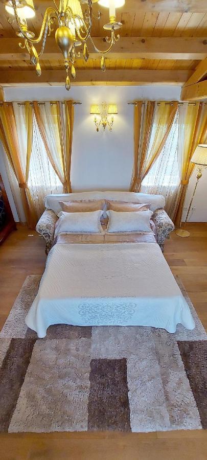 פורץ Luxury Villa Le Rose מראה חיצוני תמונה