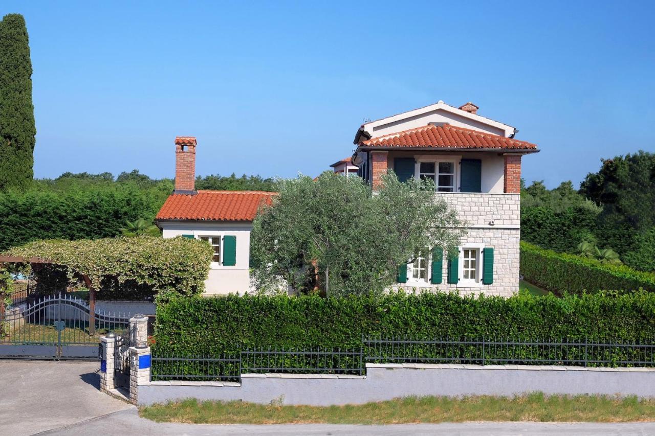 פורץ Luxury Villa Le Rose מראה חיצוני תמונה